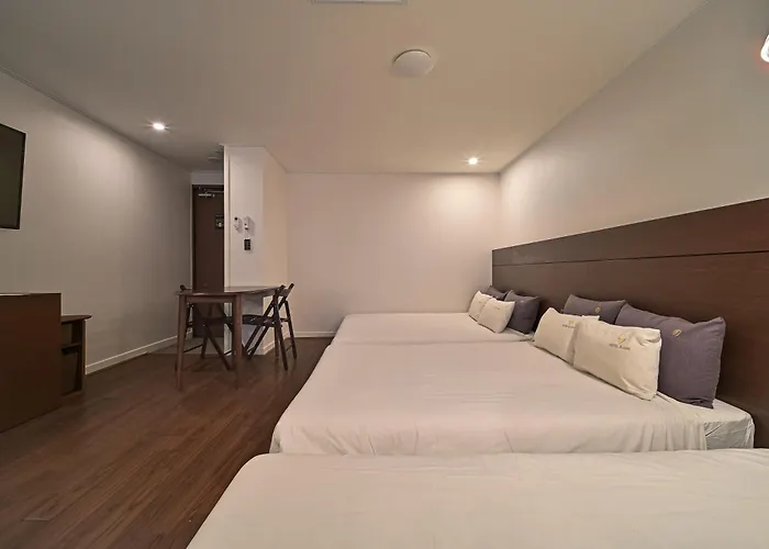 Hotel Gonggam Gonggan Station