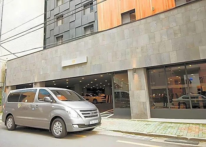 Hotel Gonggam Gonggan Station